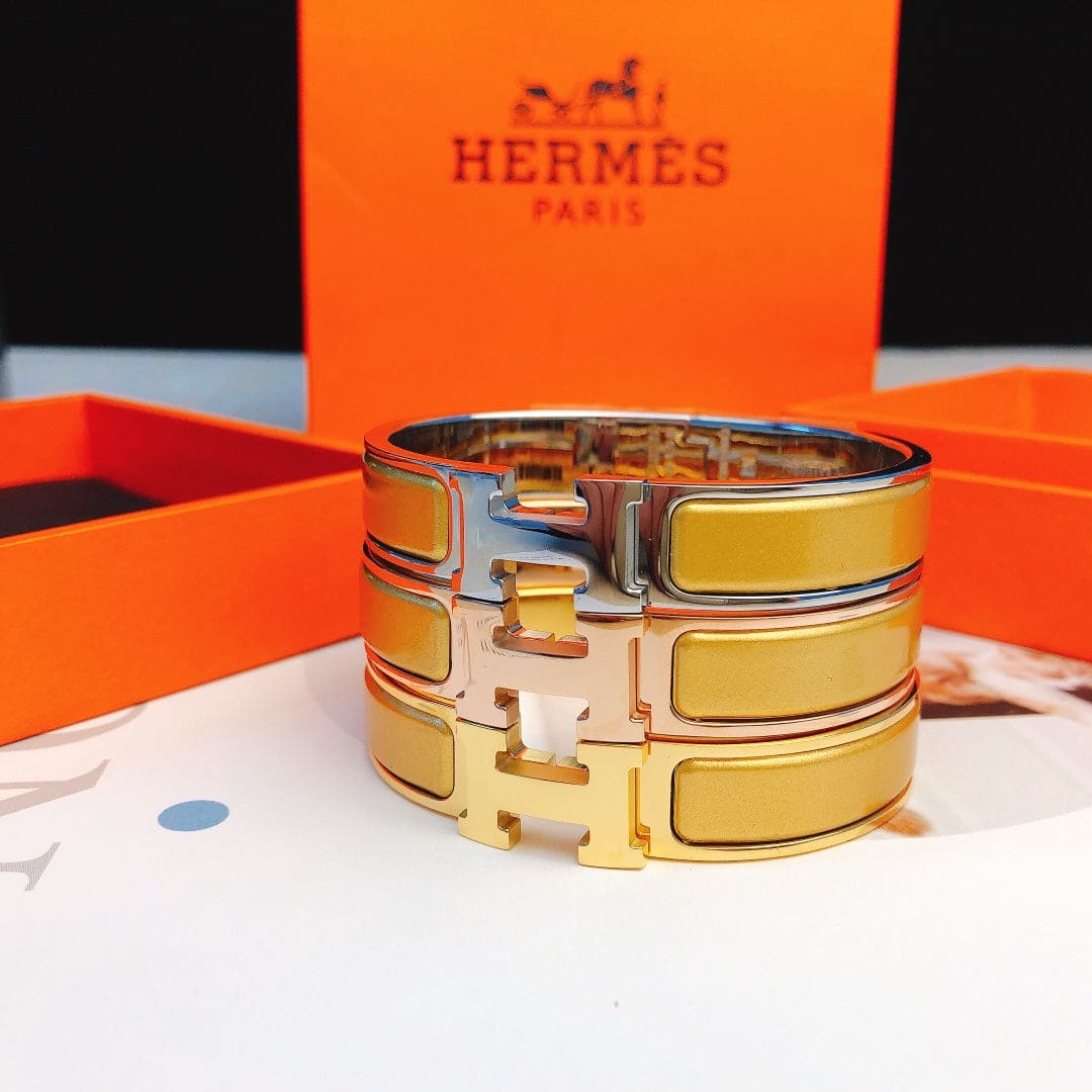 Hermes Clic Yellow 18K Gold Bracelet