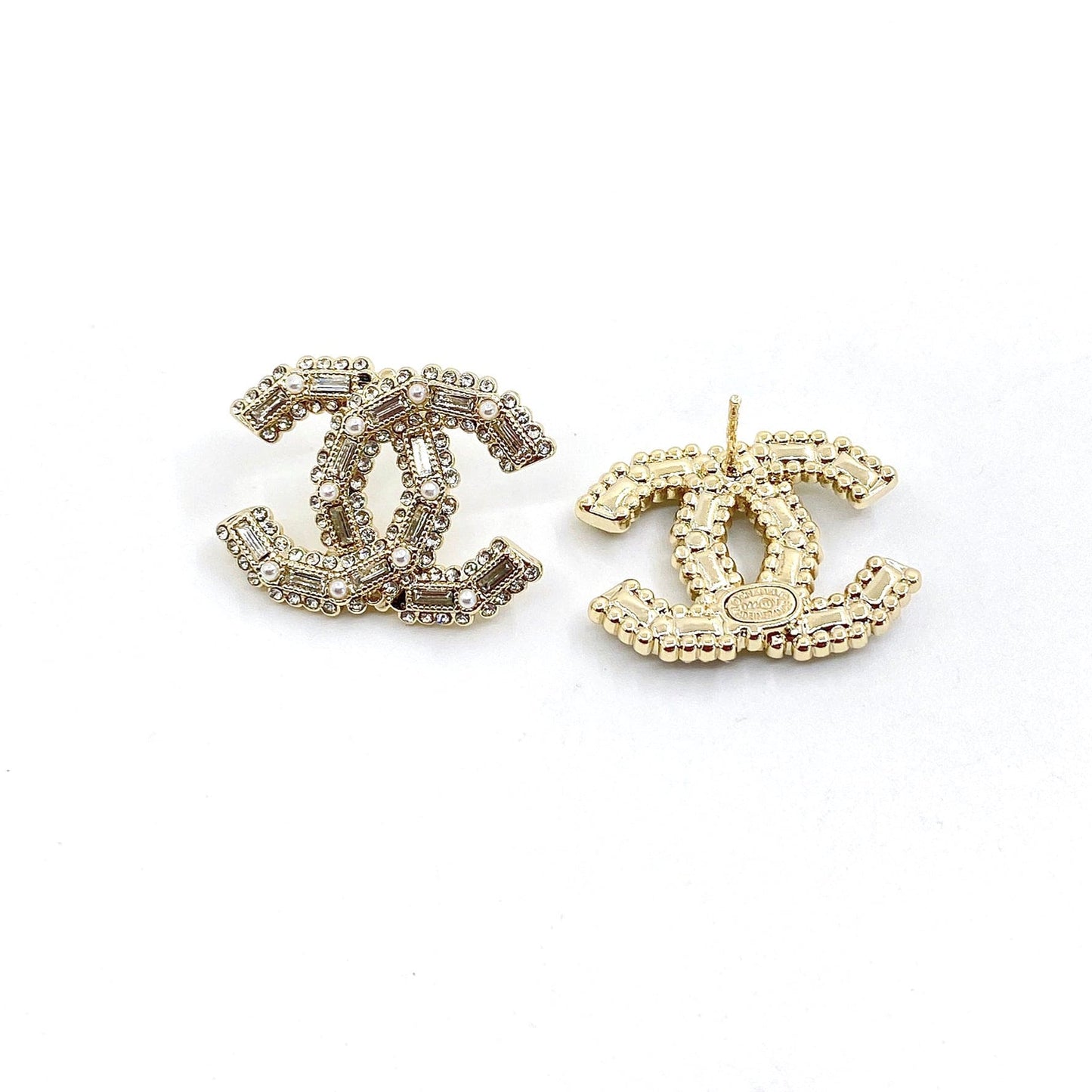 Chanel Push Back 18K Gold Earrings
