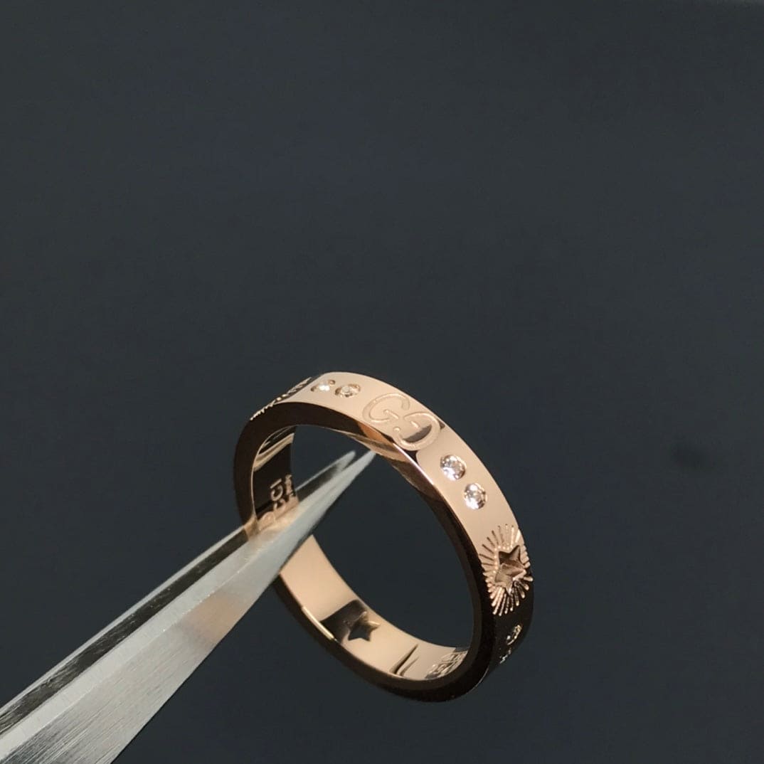 Gucci Double Icon Diamonds 18K Gold Ring
