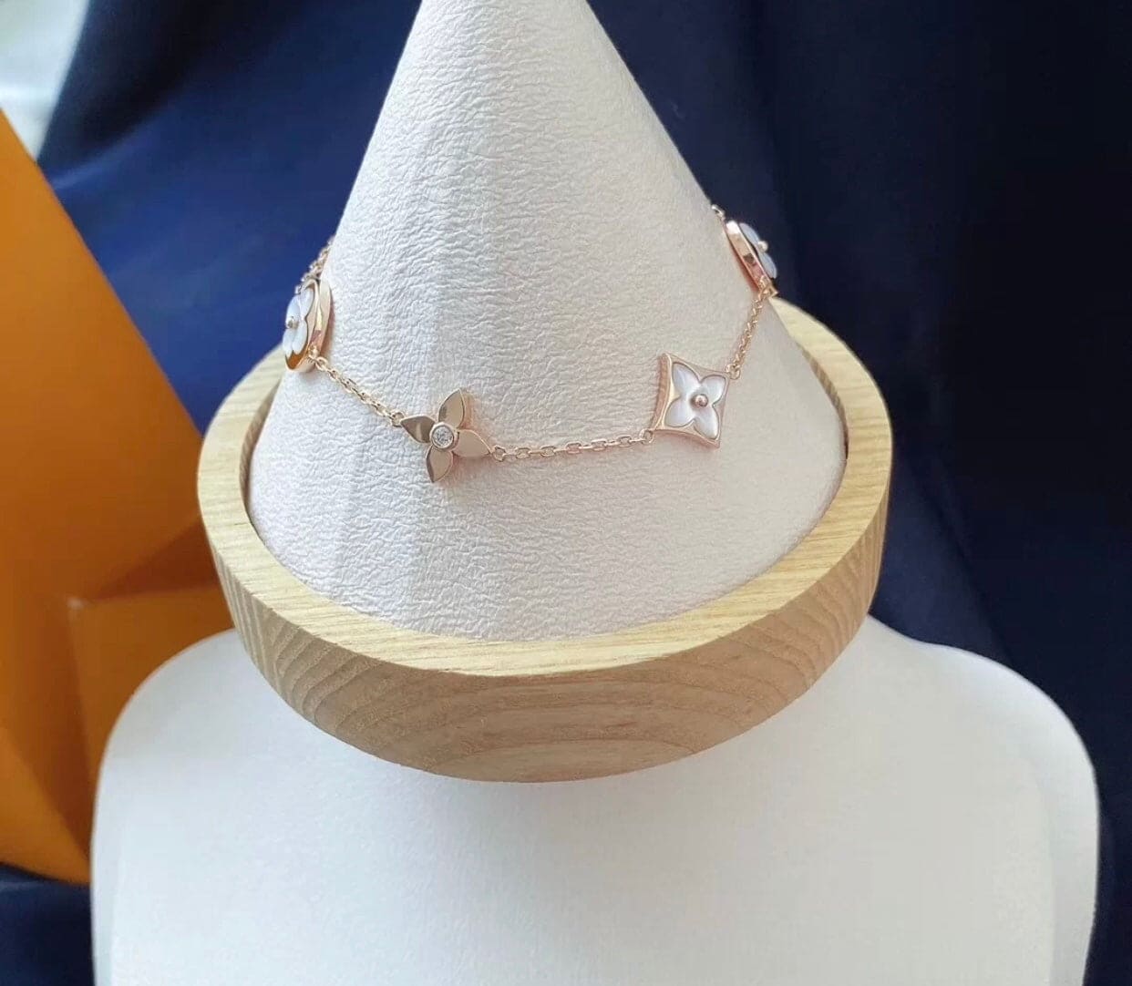 Louis Vuitton Colour Blossom Balenciaga Multi-Motif 18K Gold Bracelet