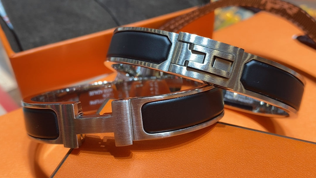 Hermes Jet Black 18K Gold Bracelet