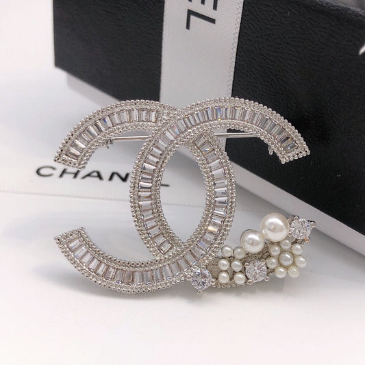Chanel Star Crystals 18K Gold Brooch