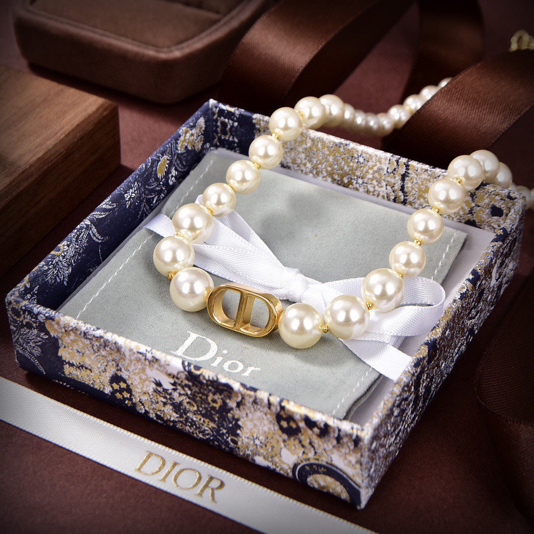 Dior Pearls 18K Gold Necklace