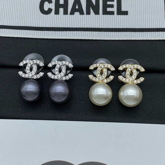 Chanel Pearl Drop Gold 18K Gold Earrings