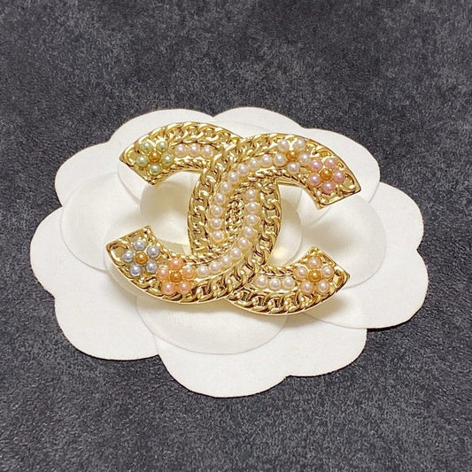 Chanel Pearl Gold 18K Gold Brooch