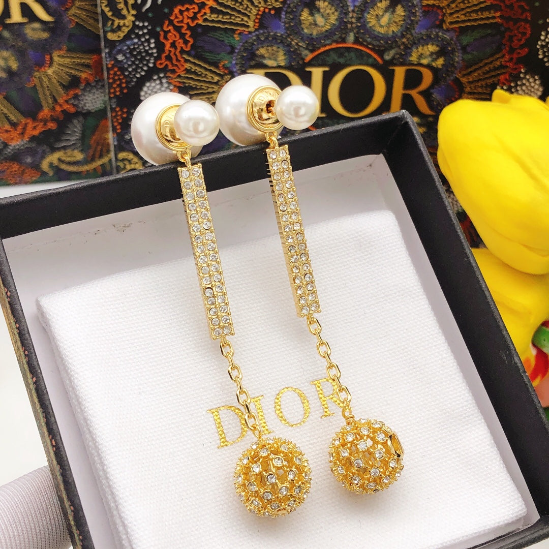 Dior Tassel Diamonds 18K Gold Earrings
