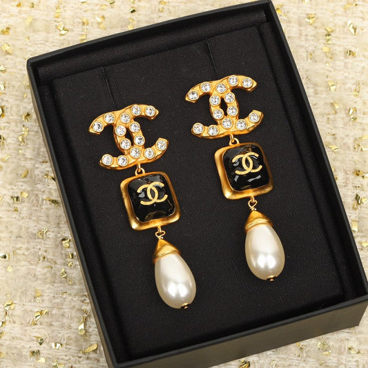 Chanel Long Pearl Pendant 18K Gold Earrings