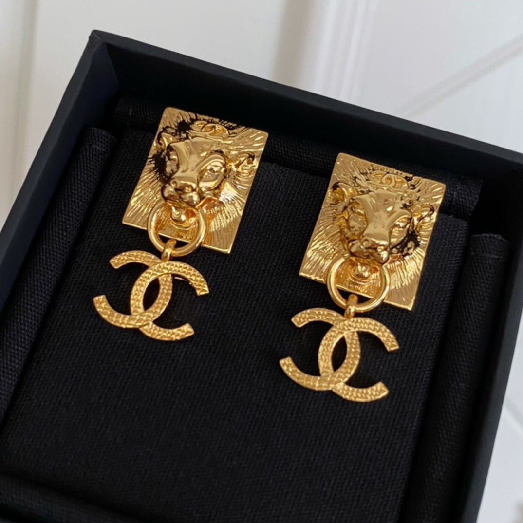 Chanel Lion Sharp 18K Gold Earrings