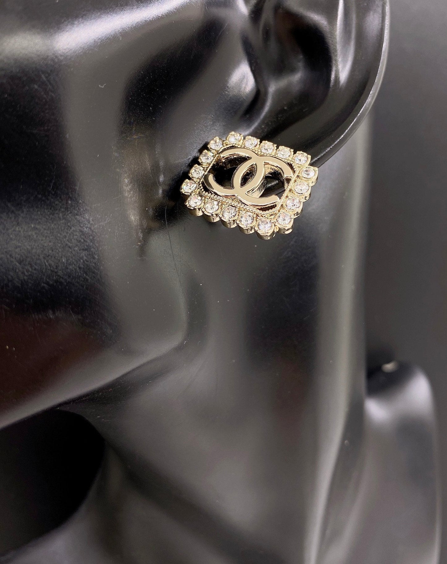 Chanel Square Pearls 18K Gold Earrings