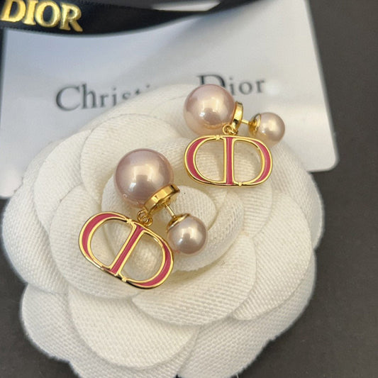 Dior 30 Montaigne Rani Pink Pearls 18K Gold Earrings