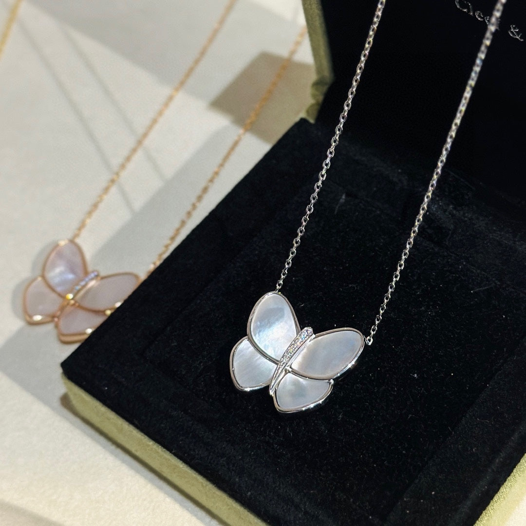 Butterfly Pearl 18K Gold Necklace