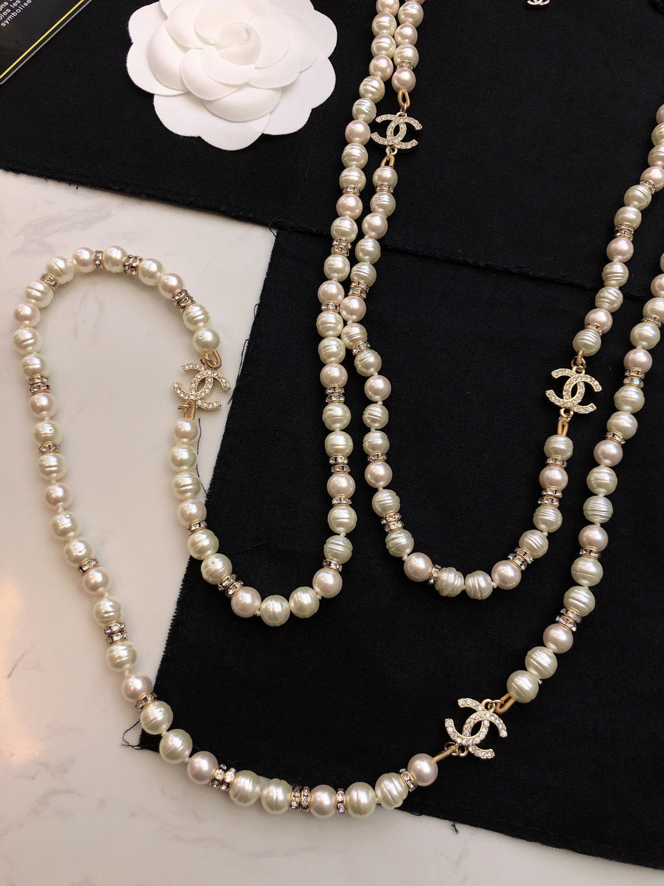 Chanel Pearl Choker 18K Gold Necklace