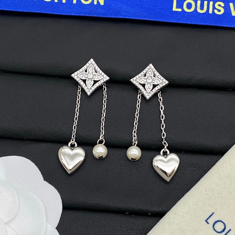 Louis Vuitton Pearl Diamond Drop 18K Gold Earrings