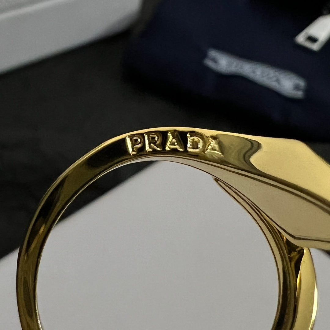 Eternal Snake 18K Gold Ring