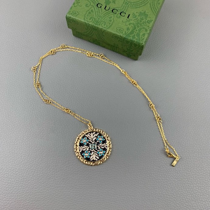 Gucci Double Iconic Floral Pendant 18K Gold Necklace
