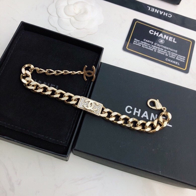 Chanel Diamonds Chain 18K Gold Necklace