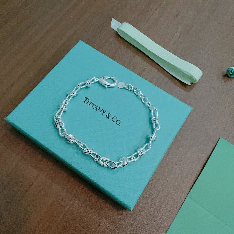 Tiffany Return to Lock 18K Gold Bracelet