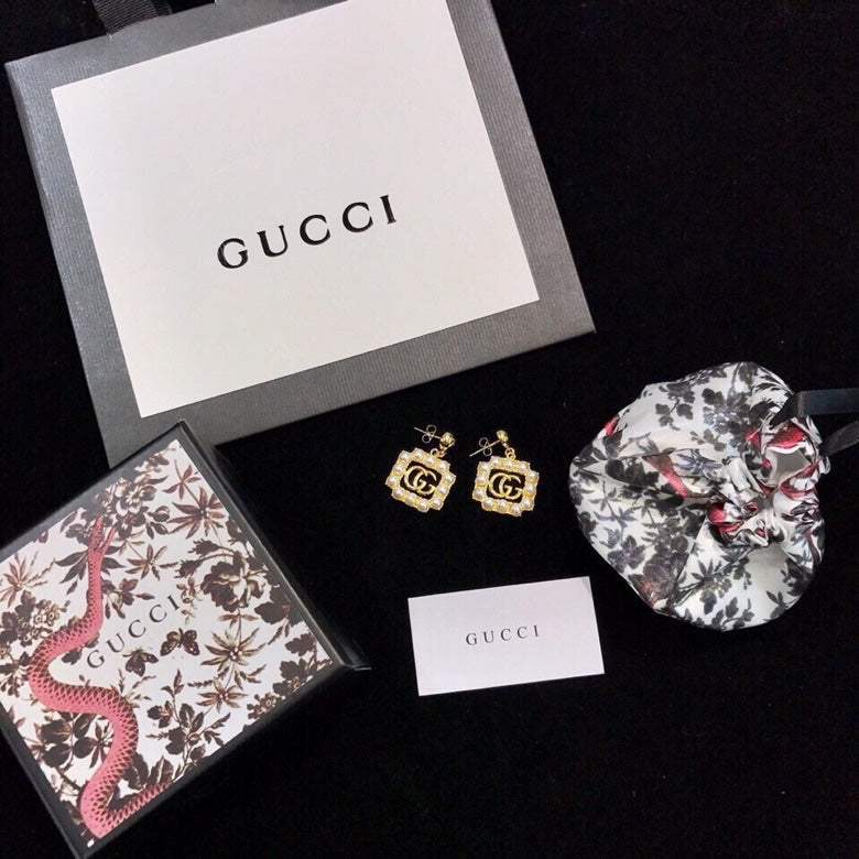 Gucci Double Square Pearl 18K Gold Earrings