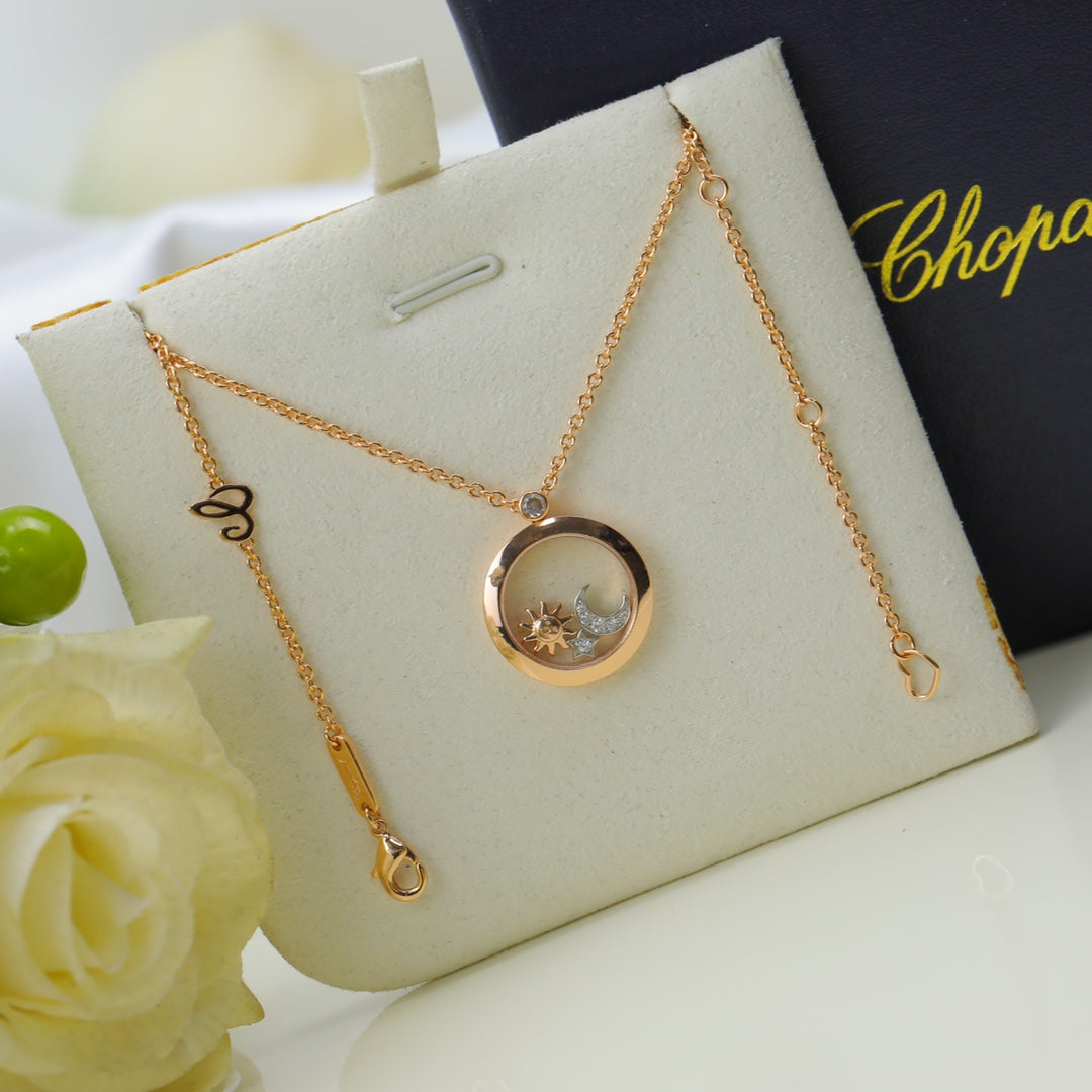 Happy Diamonds Pendant 18K Gold Necklace