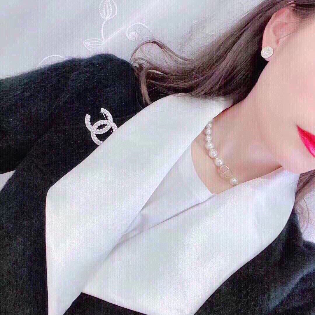 Dior Pearls 18K Gold Necklace