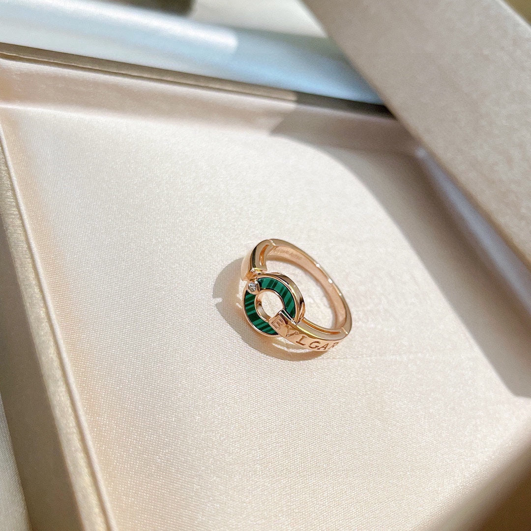 Bvlgari Malachite 18K Gold Ring