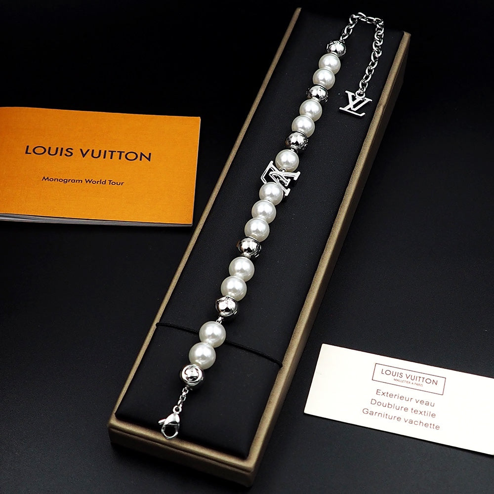 Louis Vuitton Monogram White Pearls 18K Gold Bracelet