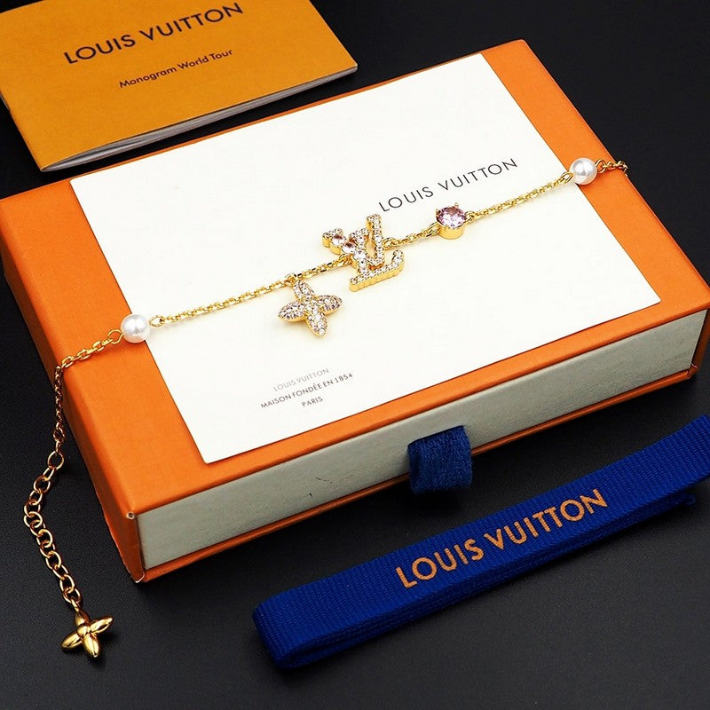 Louis Vuitton Iconic Tr ̈¦sor 18K Gold Bracelet