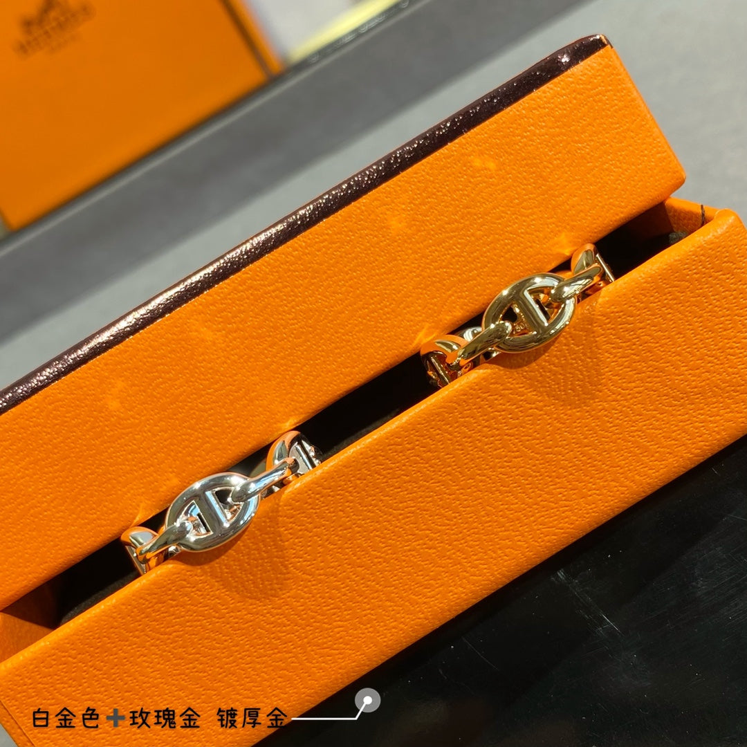 Hermes Chaine D'Ancre Enchainee 18K Gold Ring