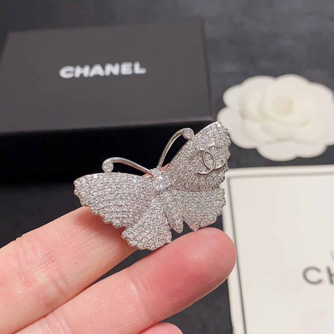 Chanel Butterfly Diamonds 18K Gold Brooch