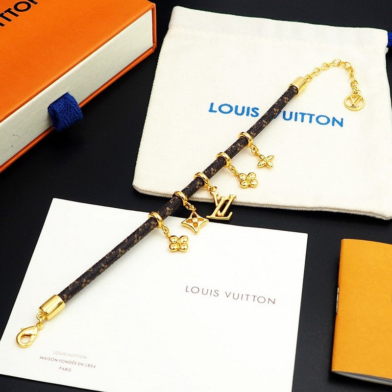 Louis Vuitton Blooming 18K Gold Bracelet
